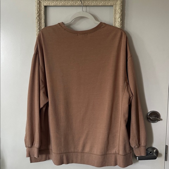 Z SUPPLY | Modern Weekender Tan Crewneck Oversized Sweater - Picture 9 of 14